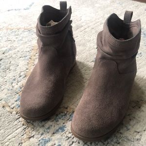 Koolaburra by UGG “Lorelei” Slouchy Boots